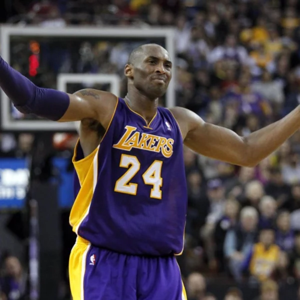 Kobe 第 8、詹皇第 1？美媒列出「湖人偉大球星 Top 10」　網友：這太不尊重人了！