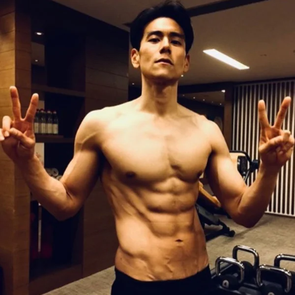 冰塊肌男神復出！彭于晏 IG 大秀超結實肌肉線條 網友大喊「看完直接暈船」