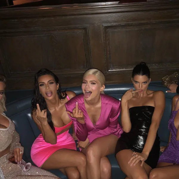 億萬富翁才配得這種待遇？ Kylie Jenner 21 歲生日收到最貴的禮物竟然是這個！