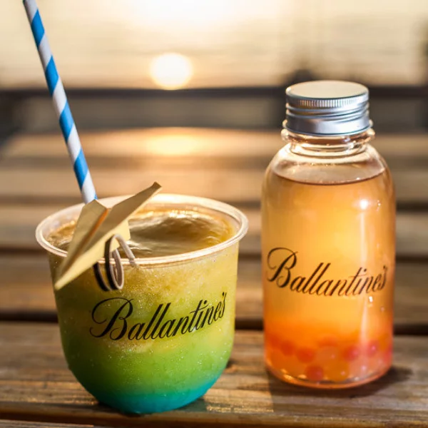 全台最高顏值　百齡罈駐足全球首間「膠囊系列」威士忌風尚酒吧 Ballantine’s 百齡罈「B HOUSE」貨櫃酒吧全新開幕