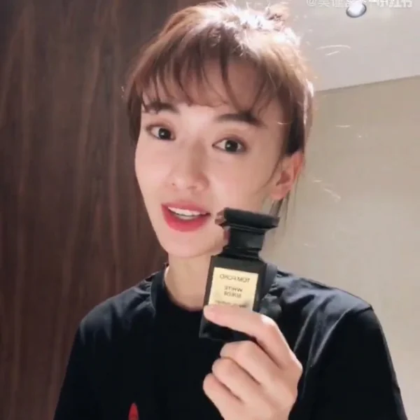 《延禧攻略》宮女都靠這支畫唇！吳謹言化身美妝博主「分享愛用 Top 3 」
