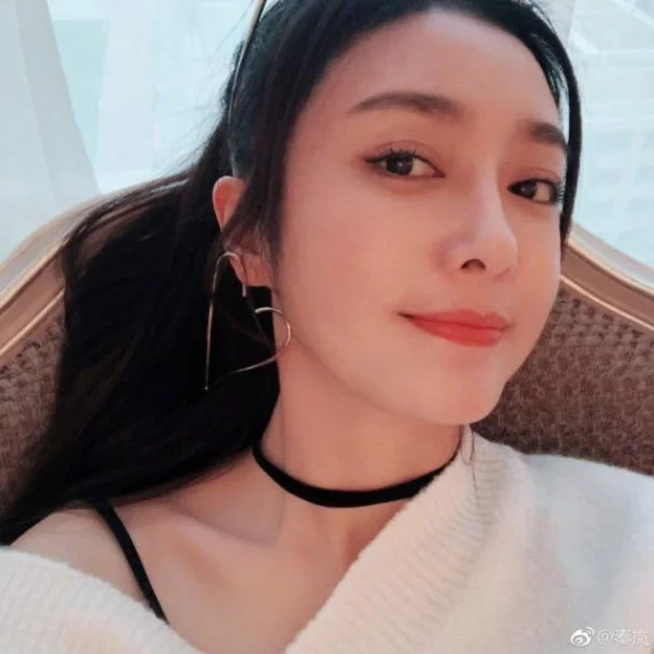 《延禧攻略》最美娘娘－秦嵐「凍齡秘訣」全靠關鍵 3 步驟！小編：你確定她沒謊報年齡？
