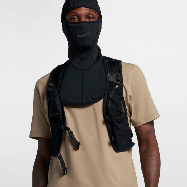 推廣推廣幫派、犯罪文化？熱銷單品 Nike x MMW 頭套遭抨後全數下架！
