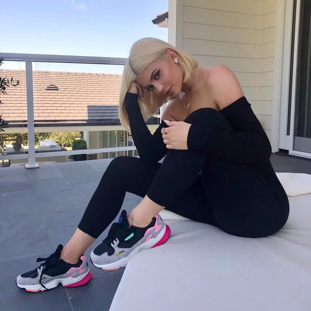 卡戴珊「藍血」家族成員＋1！Kylie Jenner 宣布加入 adidas Originals 陣營成為最新形象大使！