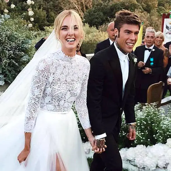 從私人飛機到「遊樂園」婚禮！搶先看「百萬部落客」Chiara Ferragni 世紀婚宴全記錄！