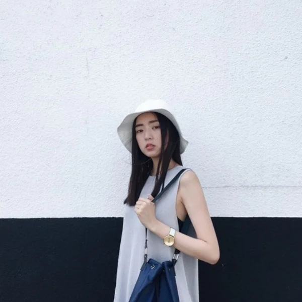 注重穿搭的你怎麼能忽略這個重要的單品？8套完整的女孩背包穿搭提案！