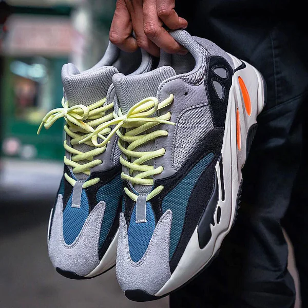 Off-White 主理人 Virgil Abloh 也上腳！YEEZY BOOST 700  究竟有何魅力？