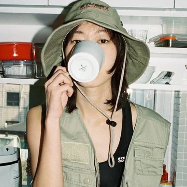 帽子已經戴到山窮水盡？試試今年超流行的「登山帽 Bucket Hat」穿搭三種風格新造型