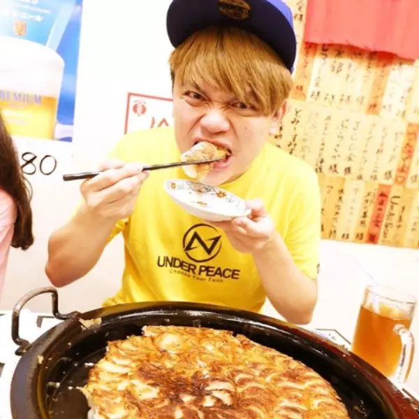 百顆煎餃挑戰失敗！「蔡阿嘎」慘遭大胃王「千千」diss：這年紀吃八十顆很厲害了