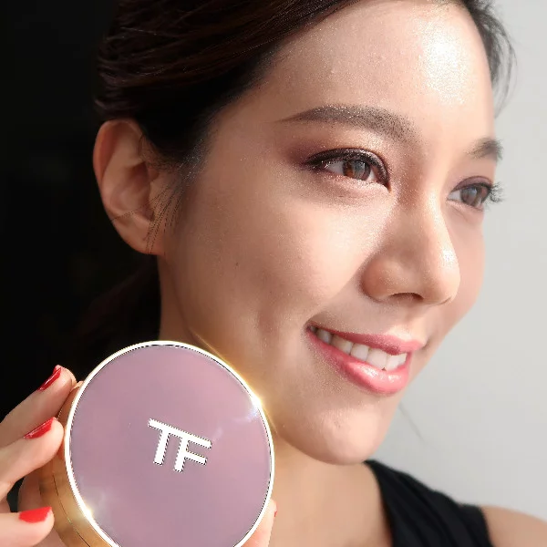 價格竟然超佛心！TOM FORD 超奢華「 3 秒奶肌氣墊粉餅」， 3 個入手理由搶先看