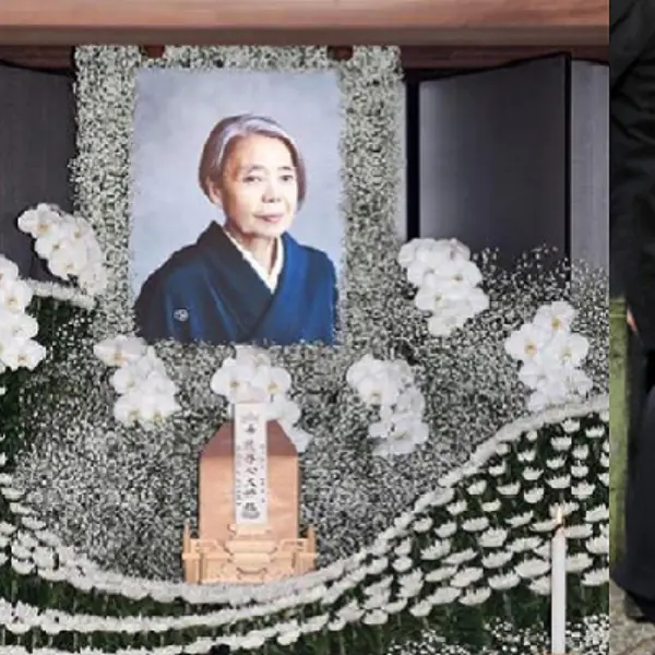 《小偷家族》演員樹木希林告別式！分居 43 年的丈夫坐著輪椅前來成為焦點