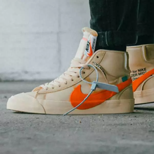 潮人才會發現的彩蛋！你有看見「這部鬼片」的鬼腳下穿的是 OFF-WHITE x NIKE 嗎？
