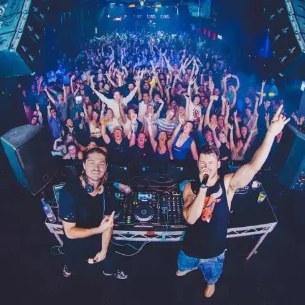明晚去哪HIGH｜台灣生日快樂！澳洲天團Rave Radio國慶連假爽炸台中