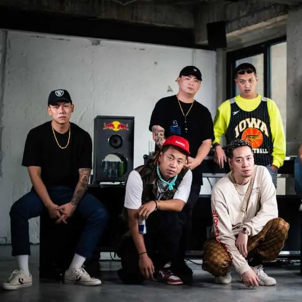 頑童、Barry、陳星翰、呂士軒...七組歌手共同接力 CYPHER，喚醒你的嘻哈初衷！