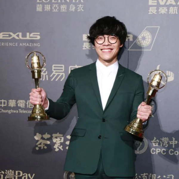 休一天也要窩沙發追劇！國慶假期  7  部劇集熱播　金鐘大贏家《花甲》值得重溫