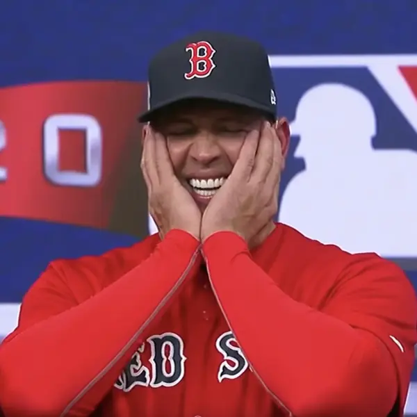 A-ROD 節目願賭服輸，超恥辱懲罰穿上紅襪隊球衣被老爹歐提斯淋香檳！
