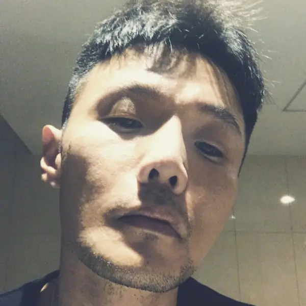 李榮浩新歌《貝貝》只有 4 秒鐘！楊丞琳妙回：「與我無關」