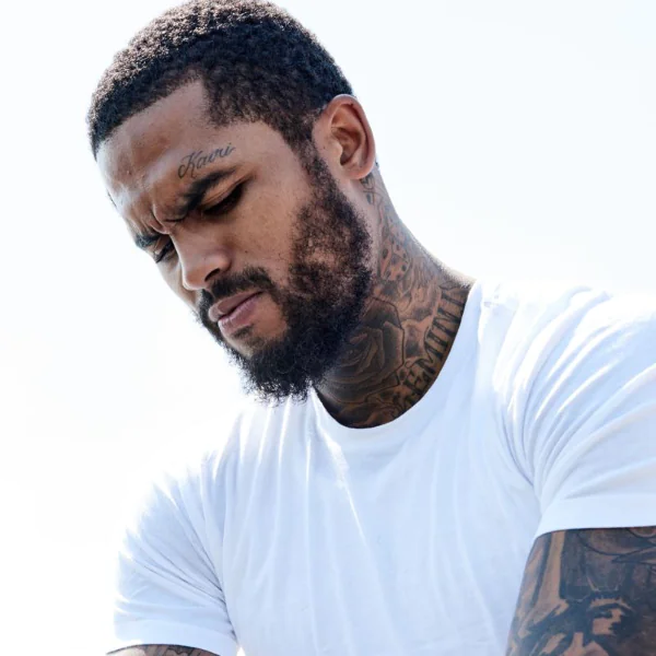 饒舌歌手 Dave East 直言自己「人帥超吃香」　街頭當流浪漢依然有許多女孩靠過來！