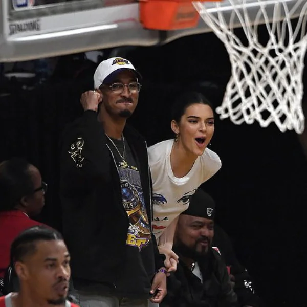 NBA 湖人隊主場開幕戰星光閃閃，這些明星都去觀戰了！