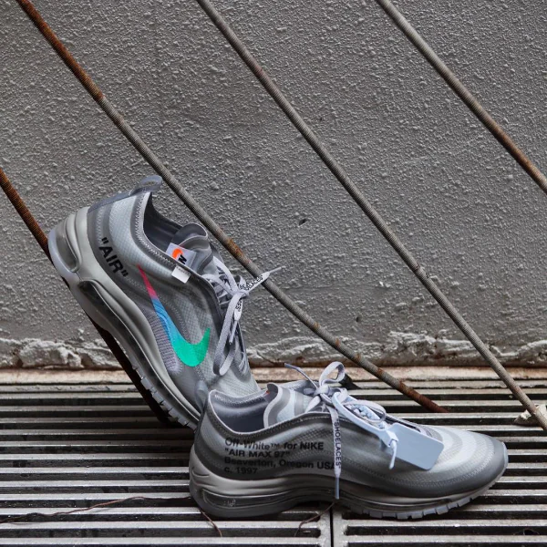 台灣也有賣！台北店無預警發售 Off-White X Nike air max 97，網友卻又不開心了？