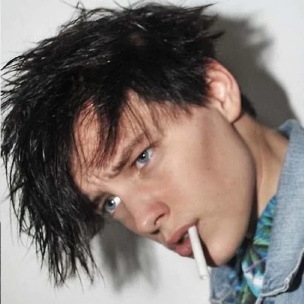 超養眼！帥到以男裝起家的中性女模 Erika Linder　前女友居然與凱蒂佩芮大有關聯？