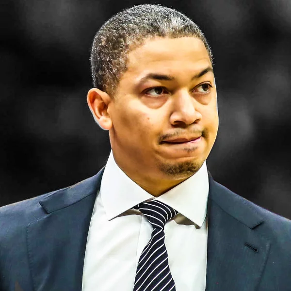 終究還是來了！騎士開季 6 連敗宣布要裁掉 Tyronn Lue　詹皇與騎士球員紛紛致上最深謝意！