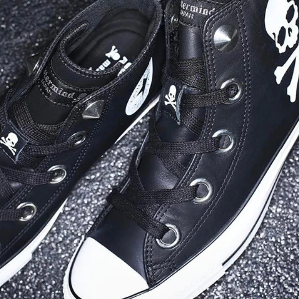 余文樂、GD 都愛不釋手！盤點 10 款藝人巴不得天天穿的 Converse 超火熱經典聯名款
