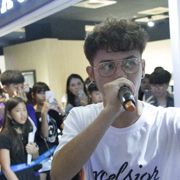 新零售發威！IG最火餅乾鞋結合最Skr抖音紅人舉辦見面會