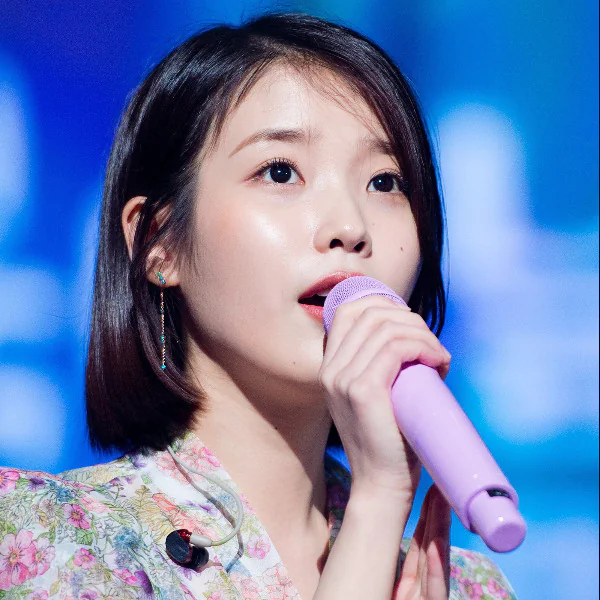 國民妹妹 IU 10 周年！回顧這 6 首「 IU 經典曲目」 小編：你一定有偷挑戰過三段高音