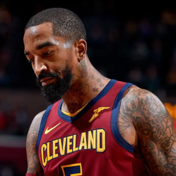 真心換絕情！JR Smith 本季遭騎士徹底冷落　不爽表示「既然不想要我，就把我交易掉好嗎！」