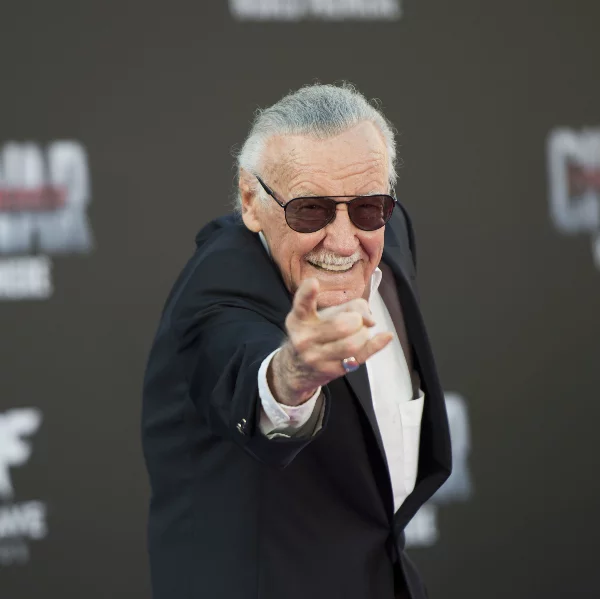 漫威迷們注意！想看到 Stan Lee 最後客串彩蛋？請把握接下來上映的這兩部「超級英雄電影」了⋯⋯