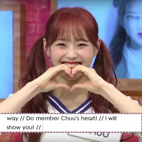 手指愛心不流行了？韓星都在比最新的「Chuu Heart」！再不學要落伍了