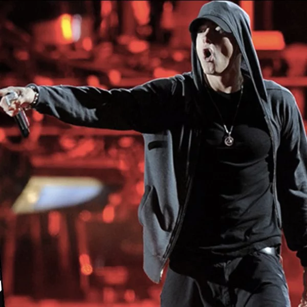 阿姆嗆爆 MGK 新歌〈KILLSHOT〉如何製作？製作人「我給他找到了最狠的 beat」！