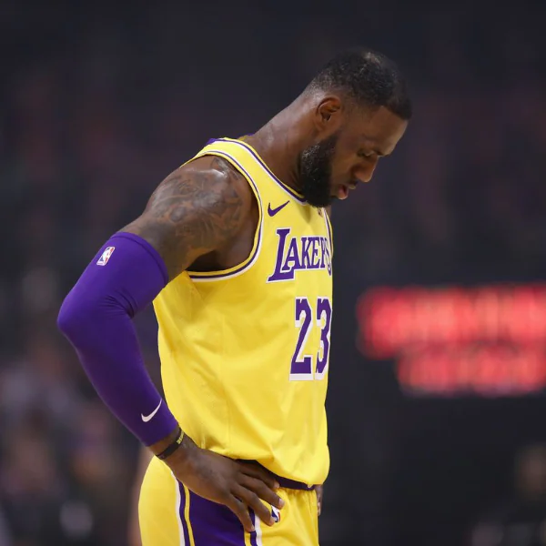 LeBron James 首次提到 Kyrie Irving 交易真相！沮喪表示：「我沒想過會被騙！」