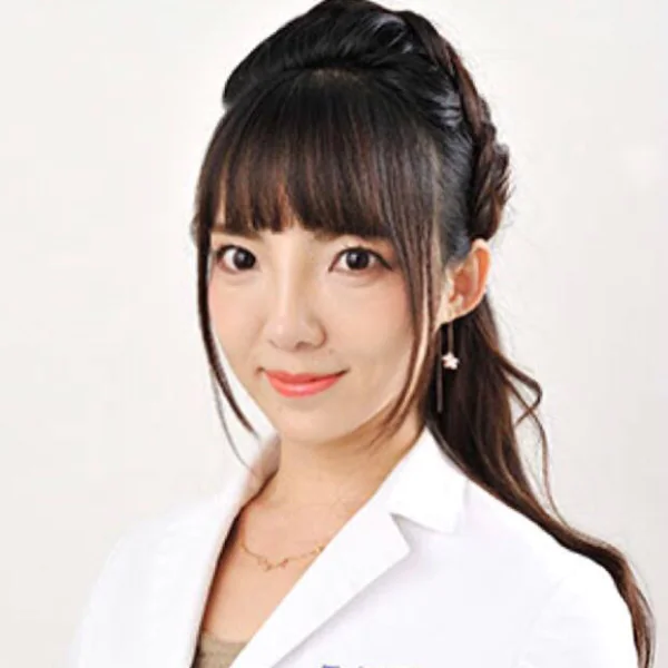 【野生抓正妹❤】日本正妹院長姓「愛新覺羅」　網友爆料：真的是清朝後代…