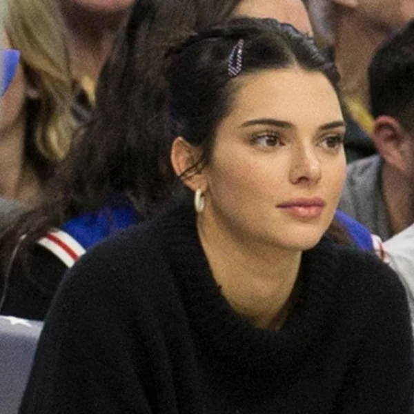 費城球迷憂「卡戴珊詛咒」再現！向球團請願將 Kendall Jenner 列為禁止進入球館名單