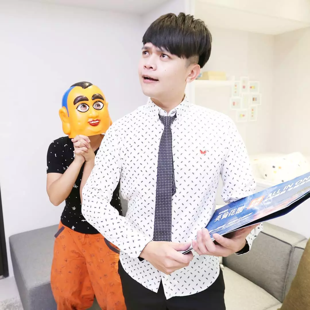 蔡阿嘎當總統、How How 當行政院長？網路推爆「網紅內閣」名單   網友笑翻：國防穩了！