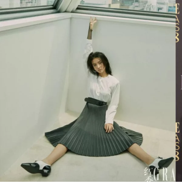 木村光希獲電影獎項惹議，網友嘲笑：讓沒拍過電影的小女孩得獎，未免也太硬捧了！