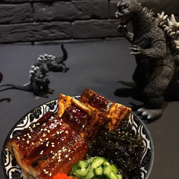 份量大到你吃不完！澎拜丼飯推出燒肉片全系列　海陸三天王合體超飽足