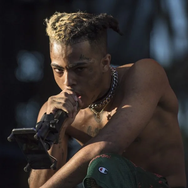 已故饒舌歌手 XXXTentacion 遺作專輯《Skins》唯一合作歌手就是 Kanye West ！網友：這組合真的太炸！