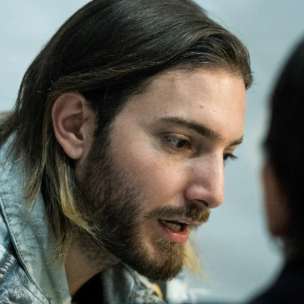 Alesso 讚台灣人超暖心！受封顏值最高 DJ 害羞回應：「我最在意我的頭髮」