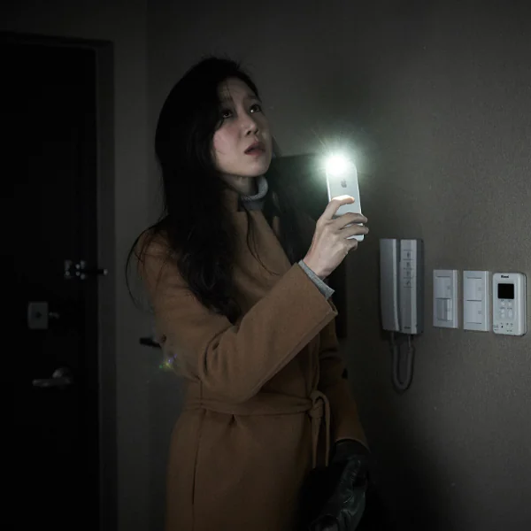 半夜家門遭變態入侵！  孔曉振《鎖命危機》太過真實　一個人不敢看！