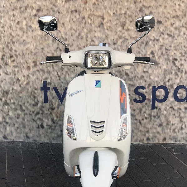 Vespa與您一起迎接銀白聖誕 S 125 i-get限量新色雪地白降臨