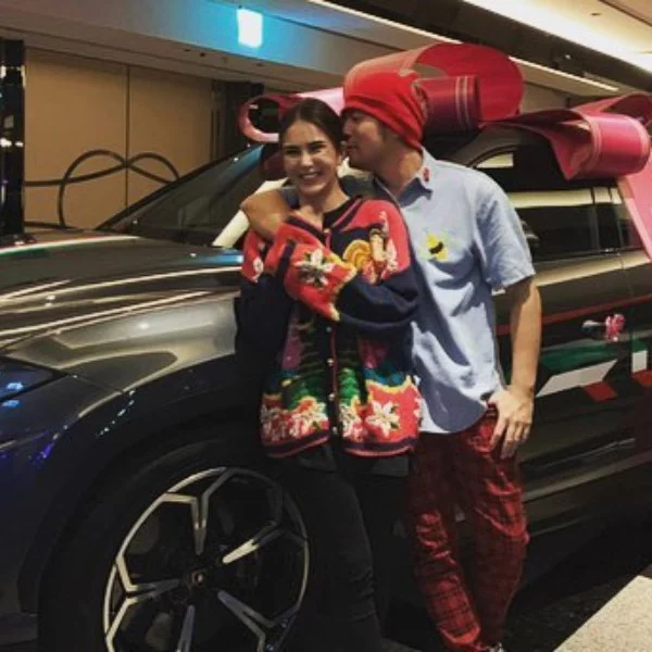 「人生第一次被女生送車」！昆凌送周董的聖誕禮物竟是一台藍寶堅尼！