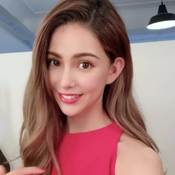 Curry 留言感謝昆凌在微博上幫他 NBA 明星賽拉票，周董吃味這樣神回覆！