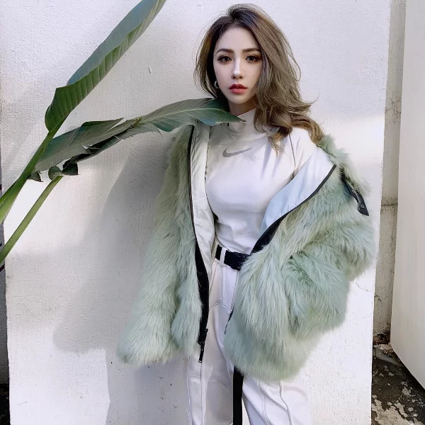 隱藏在 IG 裡的「潮版昆凌」不只是資深潮流玩家，也是一位美妝部落客！