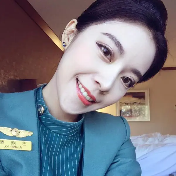 【野生抓正妹❤】男人們的天菜！精選台灣 5 大網紅空姐 IG 特搜，性感比基尼照全曝光～