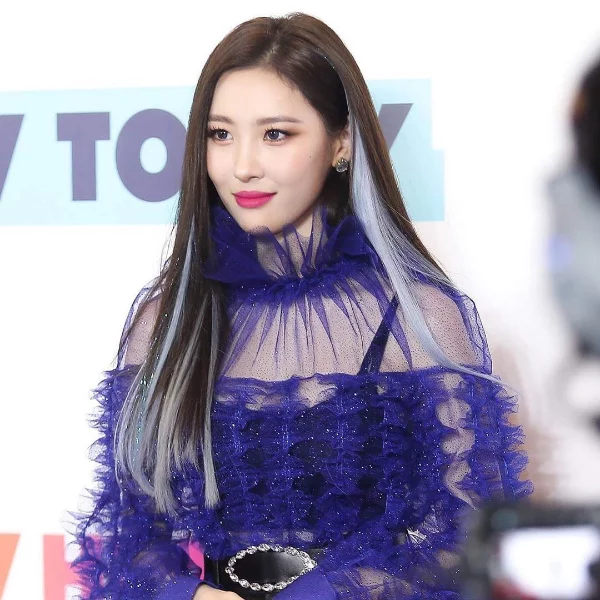 真正的「自帶光圈」！太妍、宣美都瘋狂著迷的「 Twinkle Hair」，竟然在家就能自己輕鬆完成！？