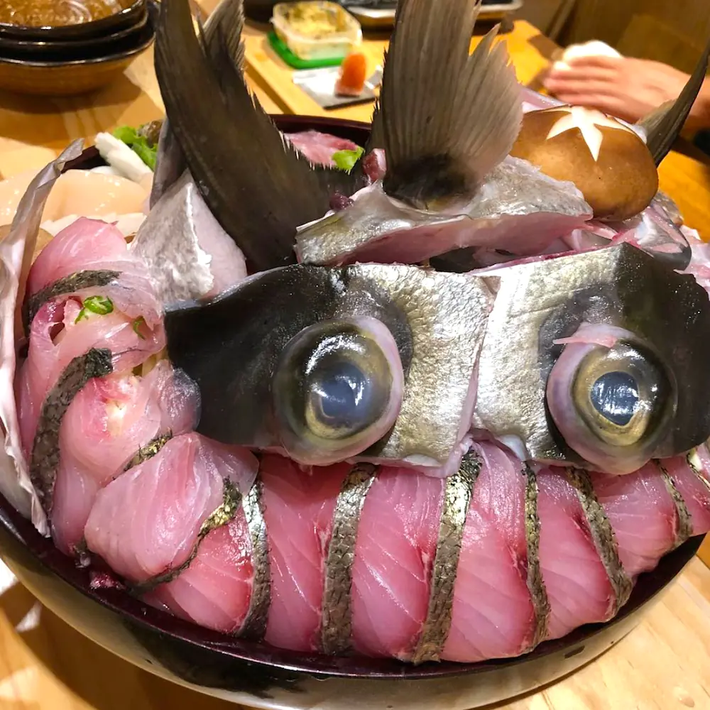 春節要吃什麼？全台 4 間「包你連吃 3 天」澎湃年菜大比拼　「這間」竟有 3 顆鮭魚頭任你吃！