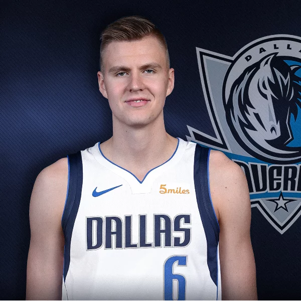 難以置信！尼克將「波神」Kristaps Porzingis 交易至獨行俠　網友：Dirk 接班人又多了一位！